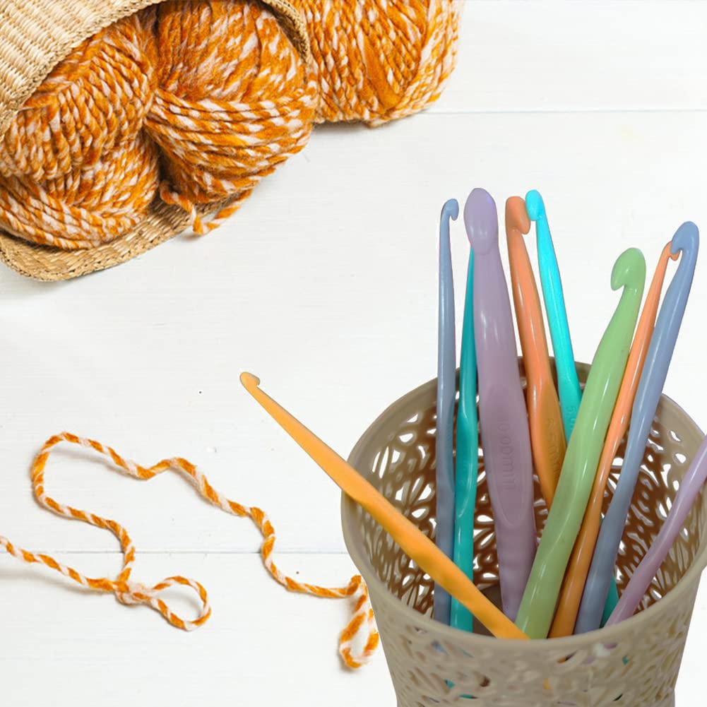 Plastic Crochet Hooks 12 pcs Different Sizes (2.0mm - 10.0mm) Crochet Needles QLRFFLJOY Colorful Crochet Hook Set DIY Yarn Weaving Tools for Scarf Hat Gloves Knitting