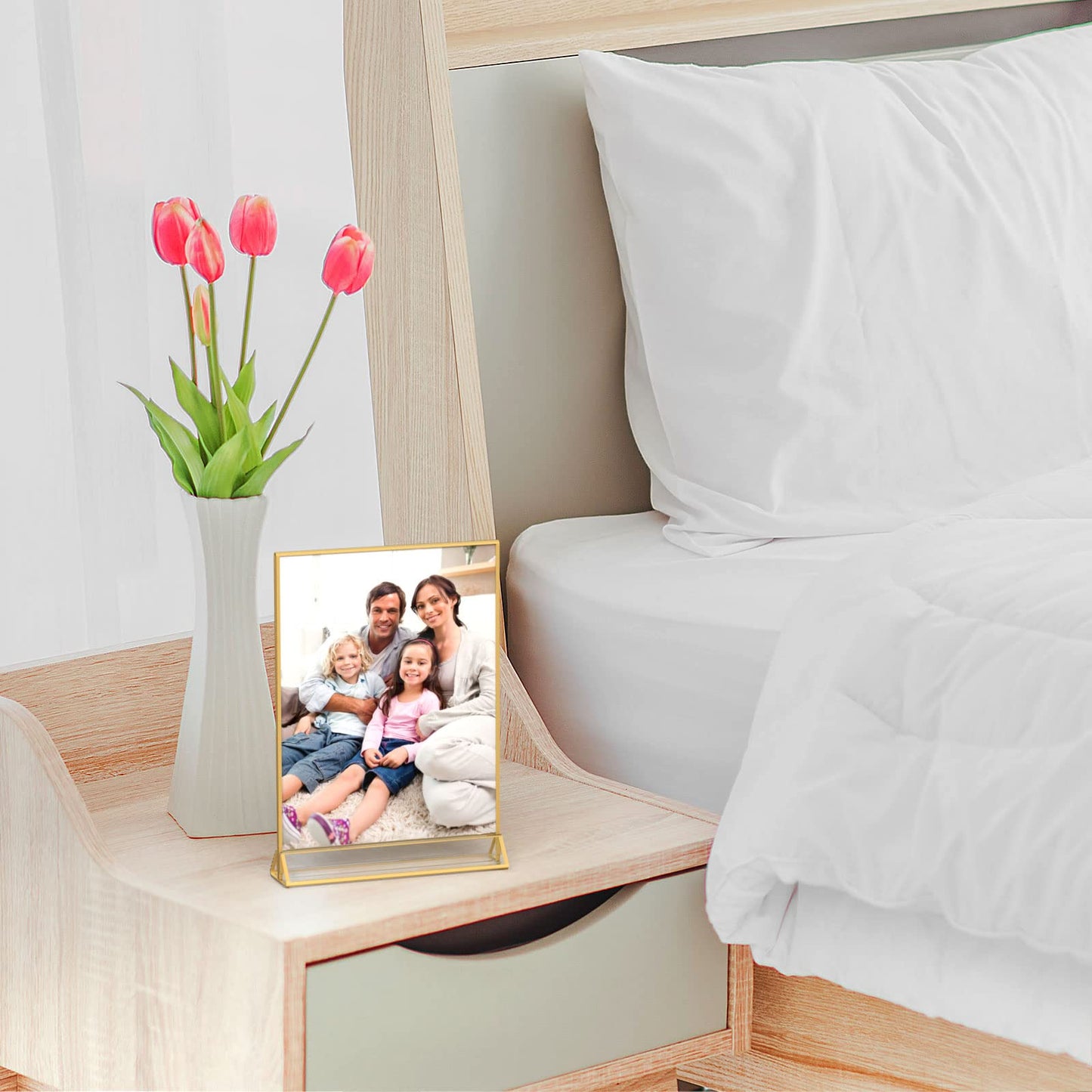NIUBEE 6Pack 5 x 7 Clear Acrylic Wedding Table Number Holder Stands with Gold Borders, Double Sided Picture Frames Sign for Restaurant Menu Recipe Cards Photo Display
