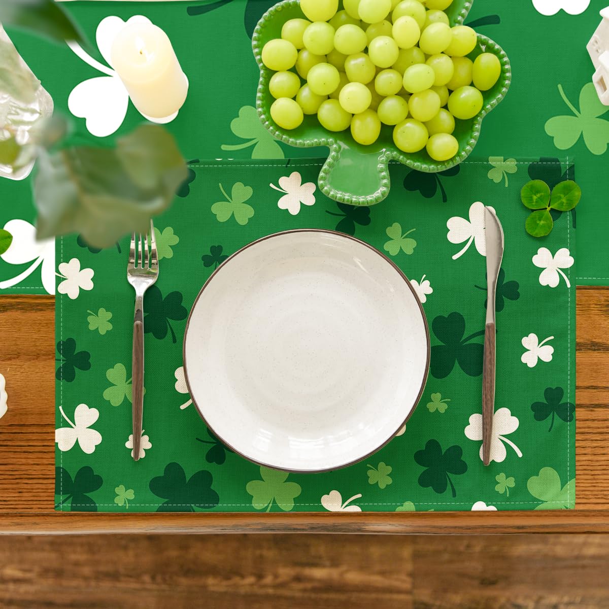 Artoid Mode Green Shamrock St. Patrick's Day Placemats Set of 4, 12x18 Inch Seasonal Spring Table Mats for Party Kitchen Dining Decoration