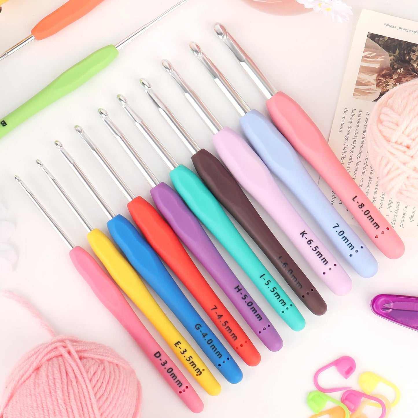 Coopay Crochet Hooks Set with Case, 12 Size Ergonomic Crochet Needles for Beginner Adult Arthritic Hands, 2mm(B)-8mm(L) Extra Long Knitting Hook for Crocheting Yarn- Great DIY Craft Christmas Gift