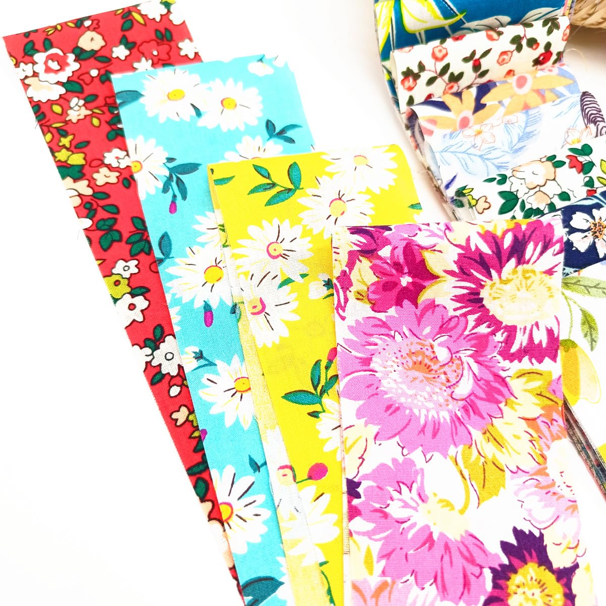 7Pcs 20" x 20" Cotton Fabric DIY Making Supplies Quilting Patchwork Fabric Fat Quarter Bundles DIY for Quilting Cotton Patchwork Cushions (Flowers, 2.4" x19")