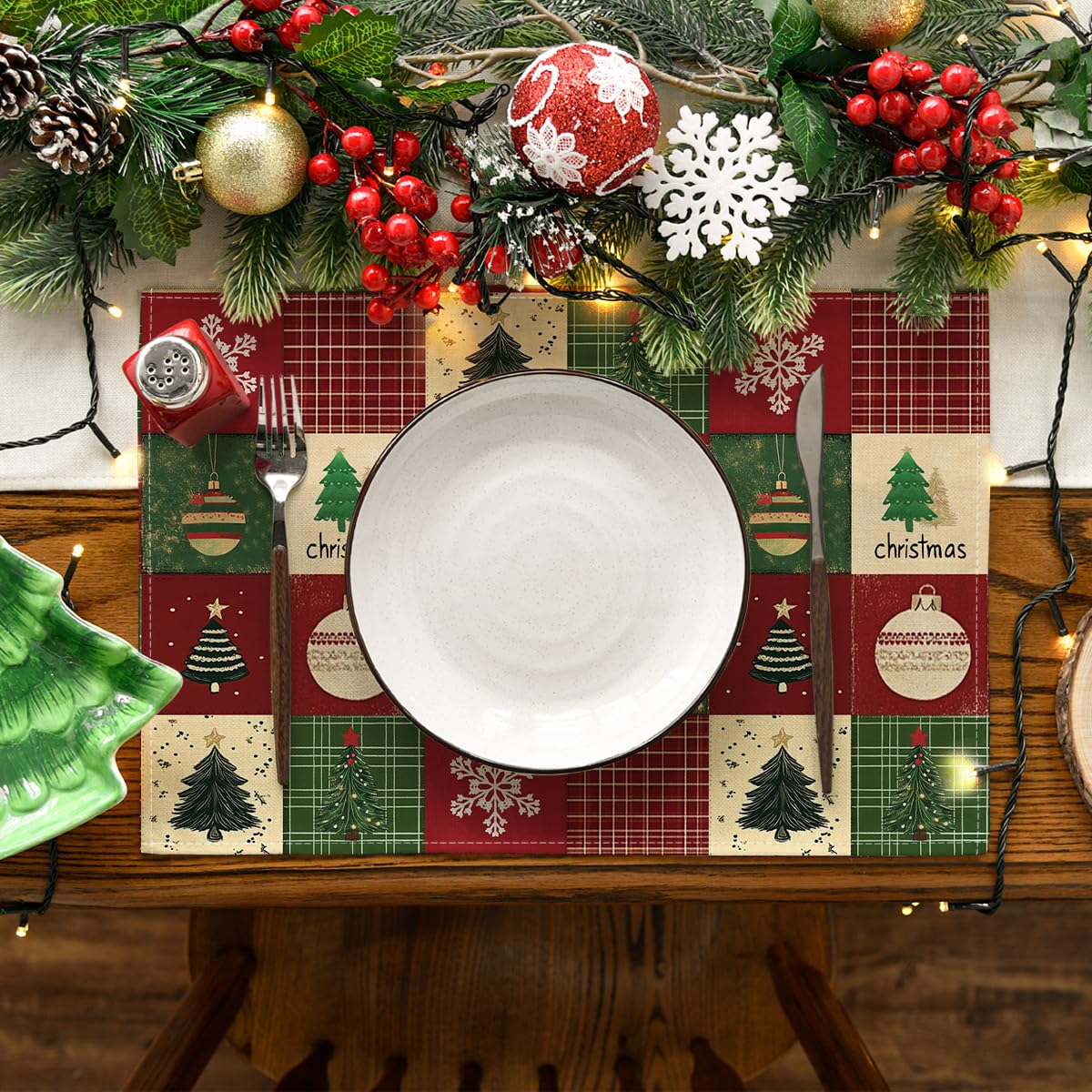 Xmas Trees Christmas Balls Placemats Set of 4, 12x18 Inch Table Mats for Winter New Year Holiday Party Kitchen Dining Decoration