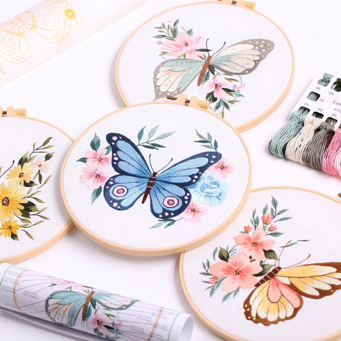 REEWISLY 4 pcs of Embroidery Starter kit with Patterns and Instructions, DIY Adult Beginner Cross Stitch Kits, Including 2 Plastic Embroidery Hoop, 1 Pair of Scissors, Colored Threads and Needles