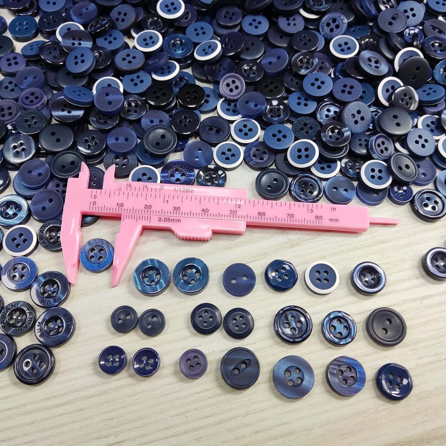 kovolala Bulk Blue Small Buttons 800-1000pcs Shirt Buttons Mixed Size Art Hand Painted Buttons for Kids for Sewing DIY Crafts Children's Manual Button Paintingļ¼Blueā¦