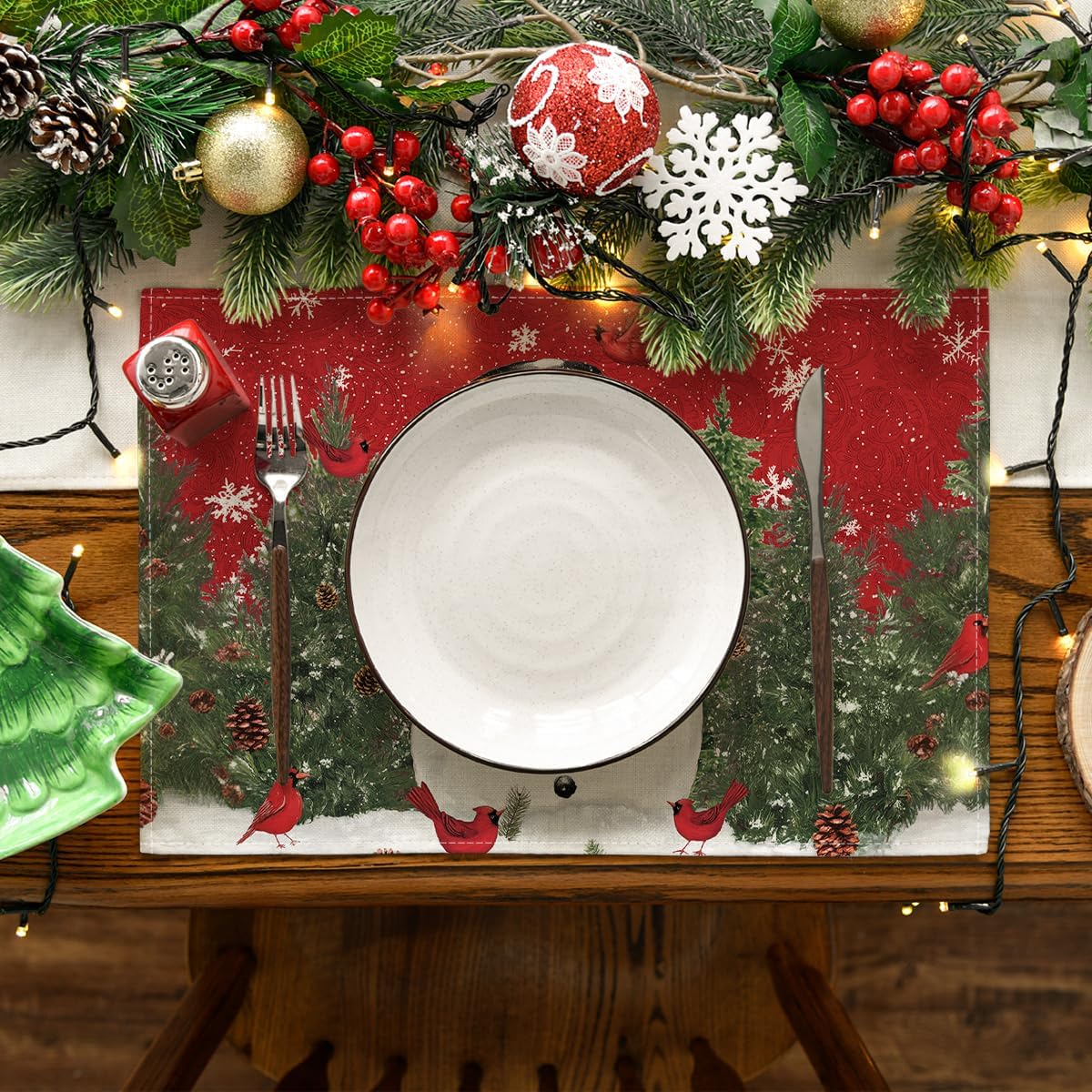Snowman Cardinals Trees Christmas Placemats for Dining Table, 12 x 18 Inch Seasonal Winter Birds Xmas Holiday Rustic Vintage Thanksgiving Washable Table Mats Set of 4