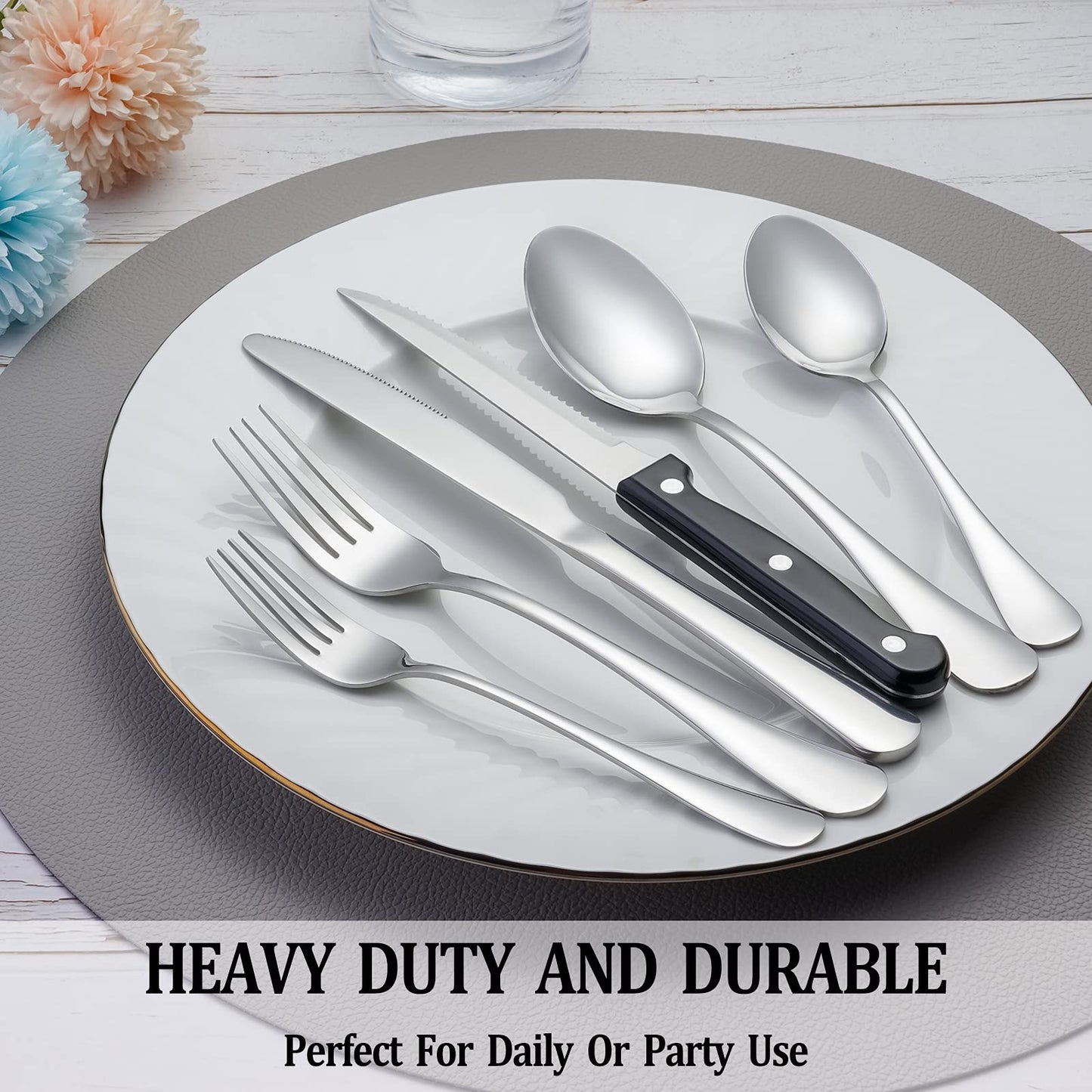 24 Pcs Silverware Set with Steak Knives Service for 4,Stainless Steel Flatware, Mirror Polished Cutlery Utensil Set,Home Kitchen Eating Tableware Set,Include Fork Knife Spoon Set,Dishwasher Safe