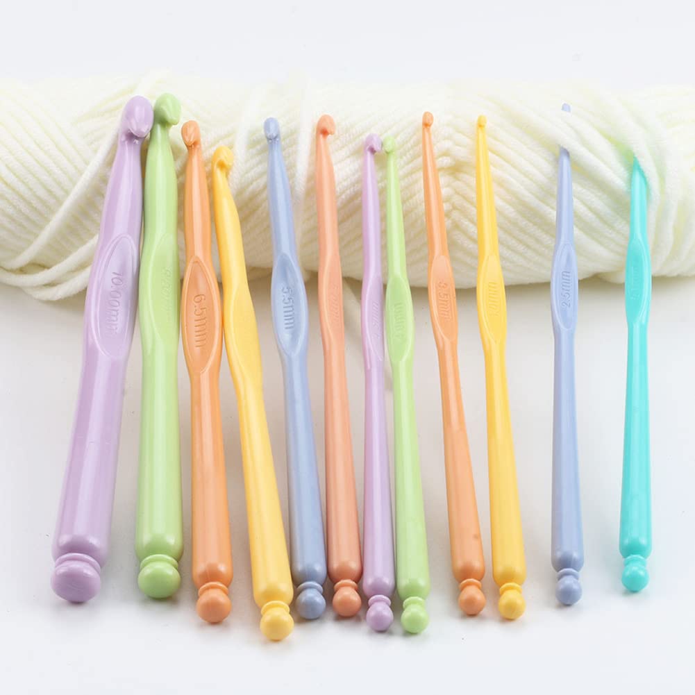 Plastic Crochet Hooks 12 pcs Different Sizes (2.0mm - 10.0mm) Crochet Needles QLRFFLJOY Colorful Crochet Hook Set DIY Yarn Weaving Tools for Scarf Hat Gloves Knitting