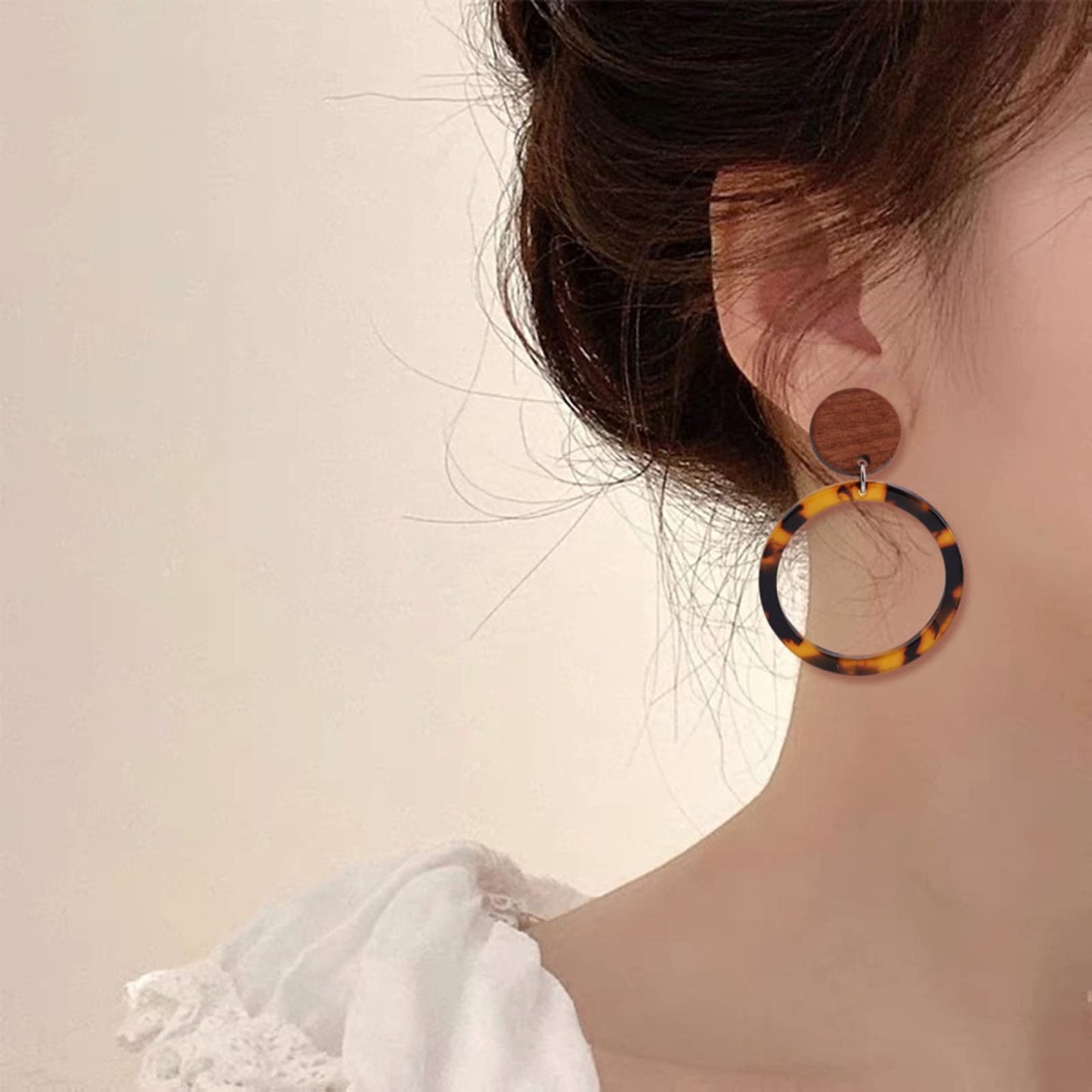 Pandahall 20 Pairs Walnut Wood Flat Round Shape Earring Findings 15mm Coconut Brown Dangle Stud Pendants with 304 Stainless Steel Pin for DIY Wooden Earrings Making