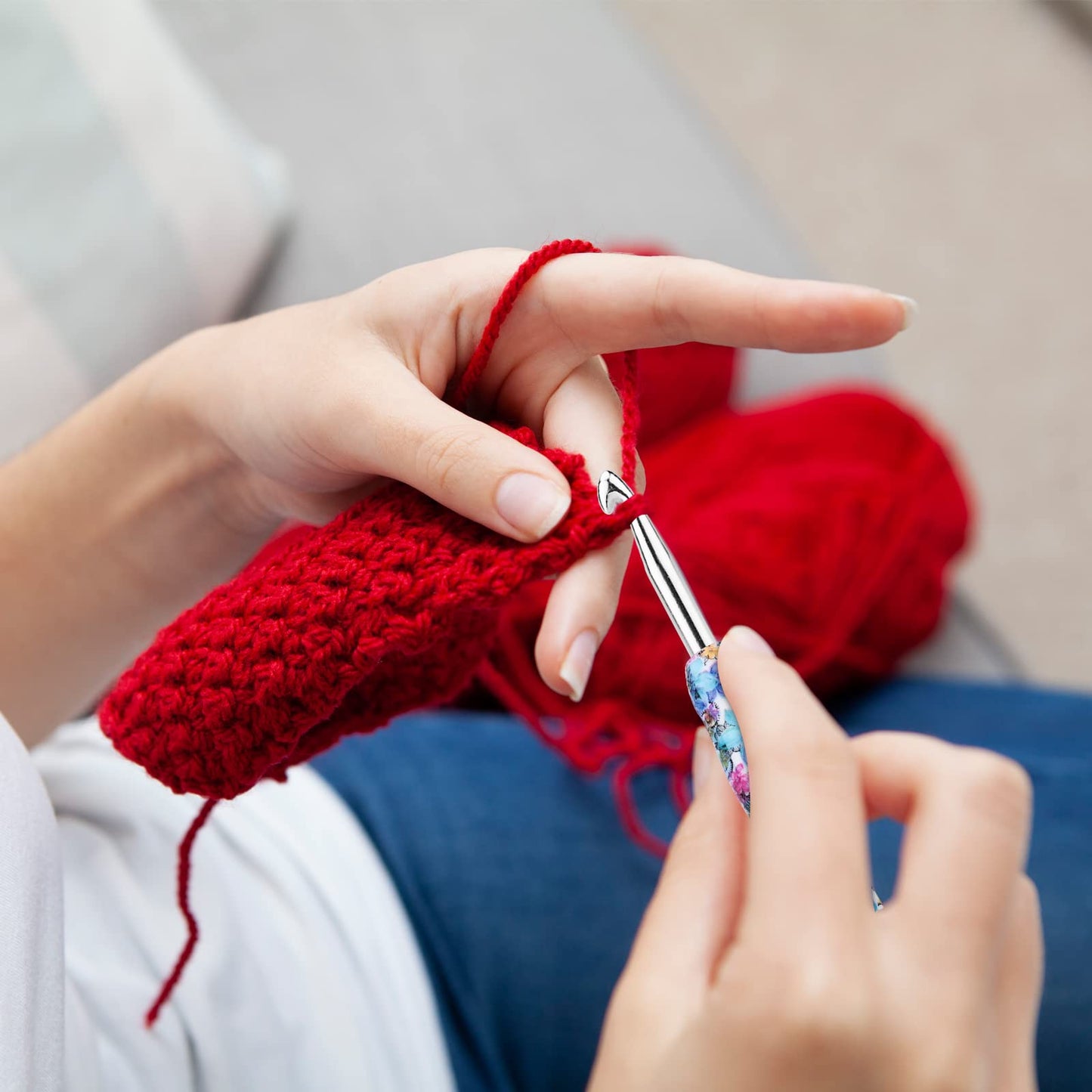 BCMRUN Crochet Hooks Set,14 Size 2.25mm(B)-10mm(N) Extra Long Crochet Needles Ergonomic Handle Smooth Hooks Knitting Needles Kit, DIY Knit Needles Weave Yarn Set, Christmas Crochet Gift (Blue)