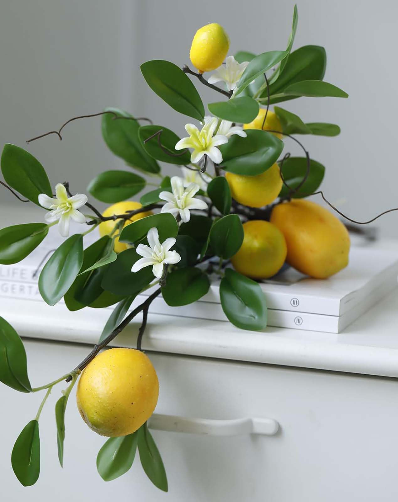 Laelfe Artificial Lemons Branches, 8 Head Faux Lemons with Stem Fake Lemon Themed for Kitchen Decoration Party Farmhouse Decor (Yellow)