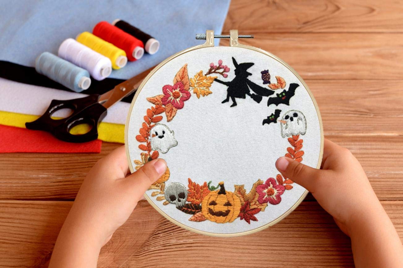 Nuberlic Embroidery Kits Cross Stitch Kit for Beginners Adults DIY Halloween Pumpkin Wreath Crafts