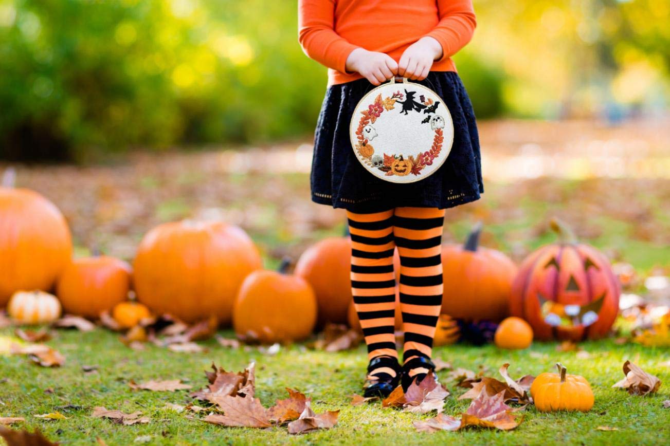 Nuberlic Embroidery Kits Cross Stitch Kit for Beginners Adults DIY Halloween Pumpkin Wreath Crafts