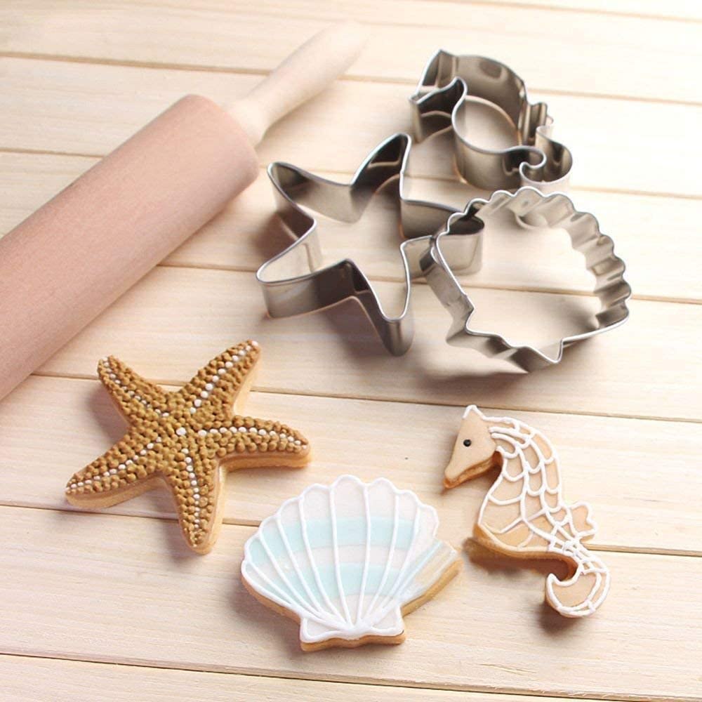 12PCS Ocean Creatures Cookie Cutters Set, ISZW Stainless Steel Marine Species Shapes Baking Mold for Kids Baking, Metal Cookie Sandwich Biscuit Cutter Molds for Kids Birthday Party DIY Cake Decoration