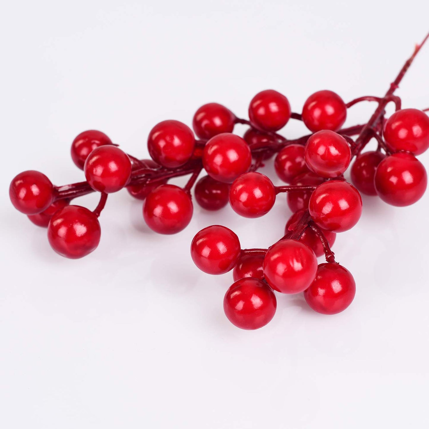 Lvydec 30pcs Artificial Red Berry Picks - Christmas Holly Berry Branches Red Berry Stems for Holiday Home Decor and Crafts