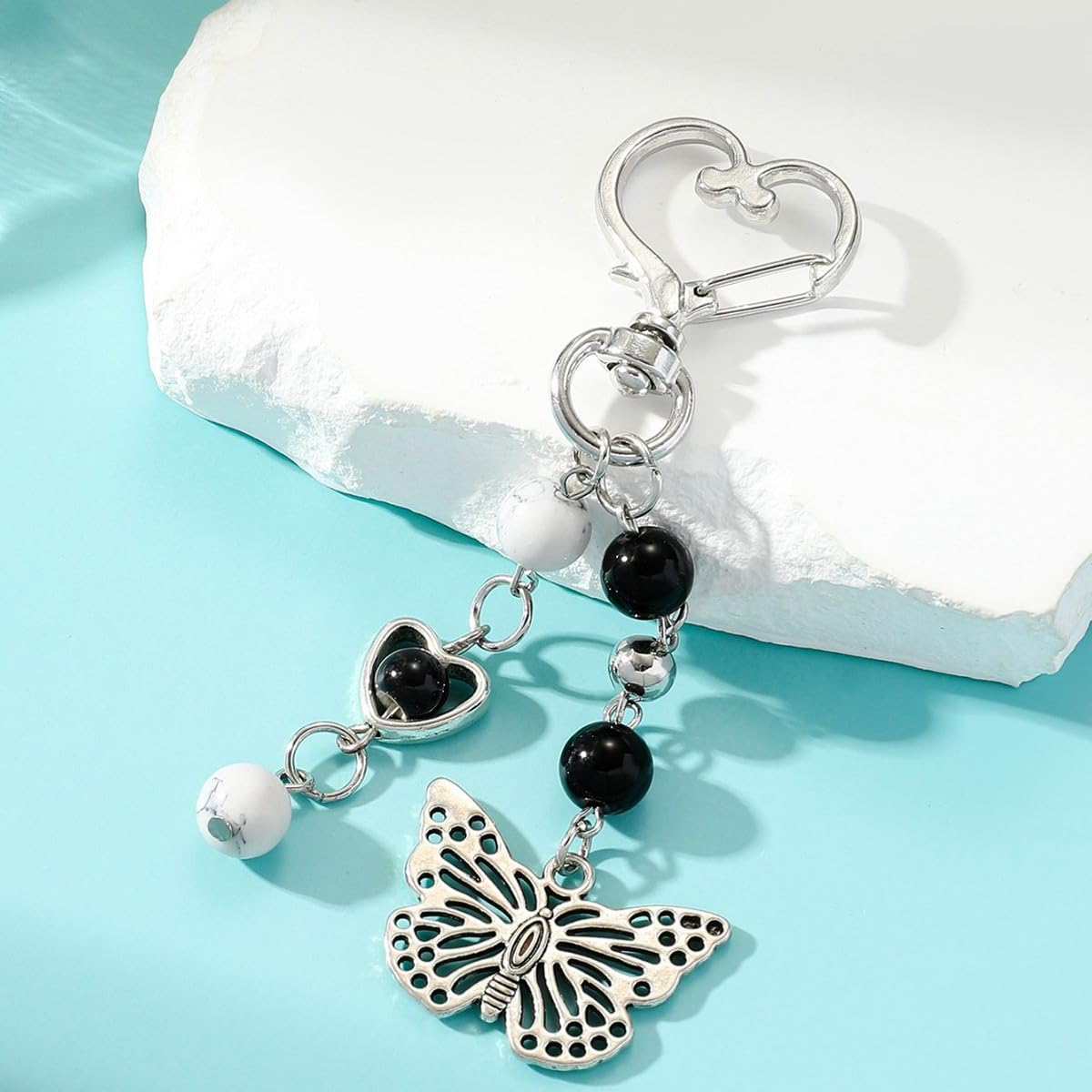 AGEN KGEN Aesthetic Y2K keychains Cute Butterfly Star Strawberry Bear Guitar Keychains for Women Keychain Charms Bag Purse Phone Charms Pendant Gifts (4x Exquisite Sets)