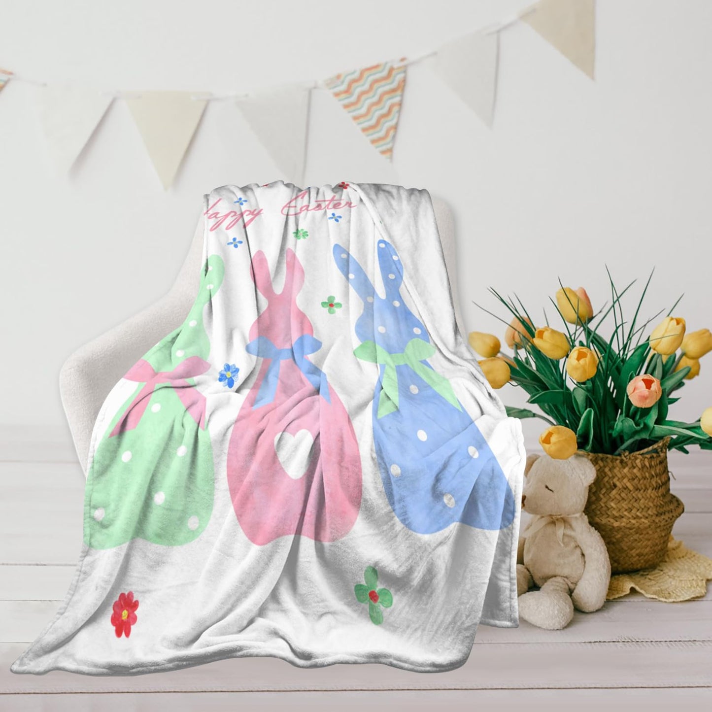 Cute Easter Bunny Blanket, Bunny Floral Throw Blanket for Couch Bed Sofa, Soft Cozy Girl Fleece Blanket, All Season Lightweight Flannel Blanket for Easter Decorations All Season 40x50 Inch