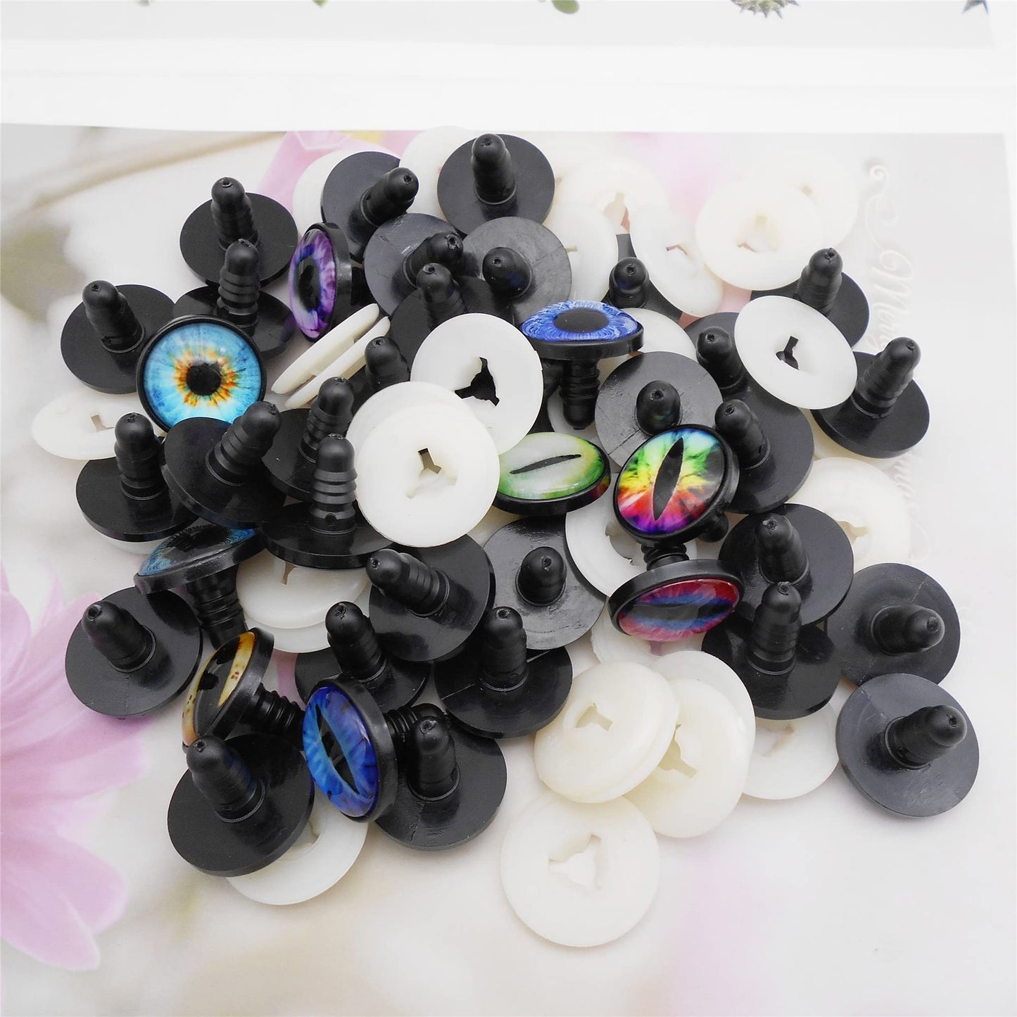 Julie Wang 20Pairs 10MM Dragon Safety Eye Plush Animal Crafts Making for Adult Artist Model Enthusiast Amigurumi Crochet Project DIY Supplies with Washer 0.39 inches