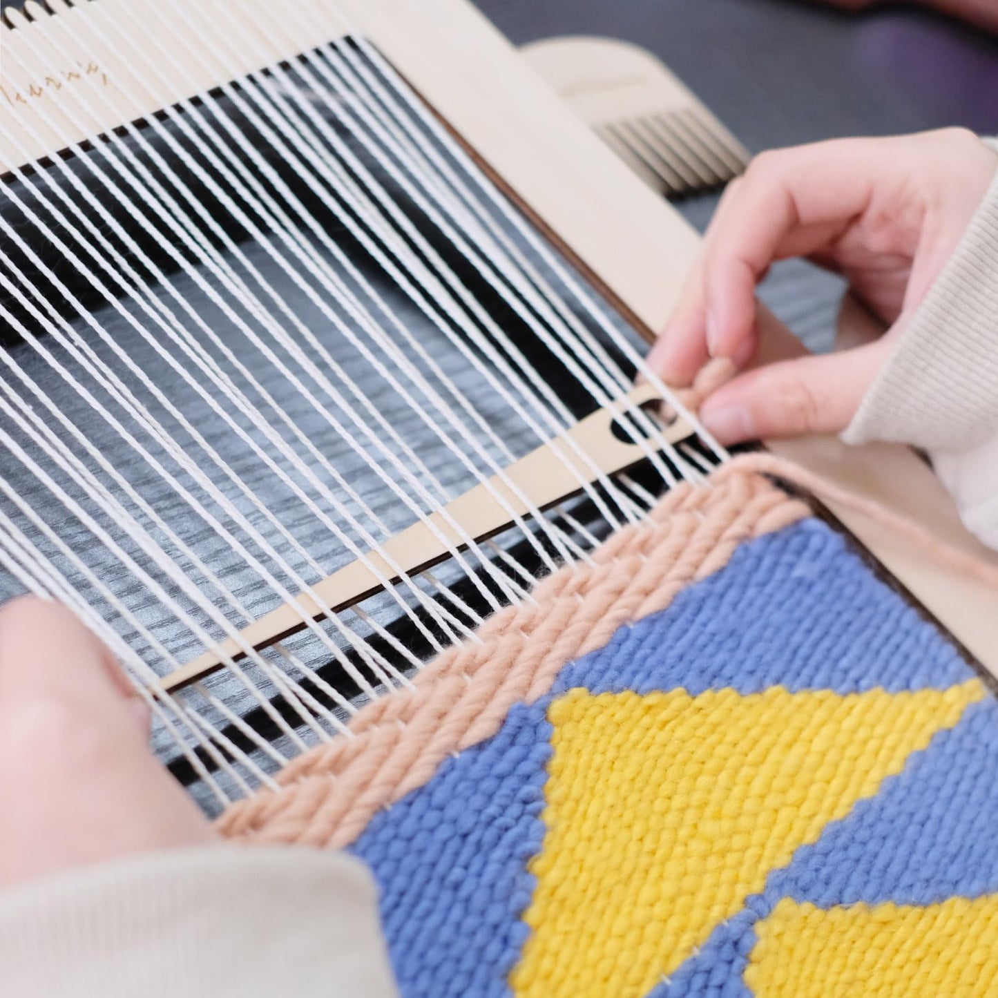 HAND U JOURNEY Rectangle Weaving Loom Kit 7.9''x11.8'' and 5.3''x7.8'', 2 Set with Weaving Tools and 16 Pages Instruction Book-Size M