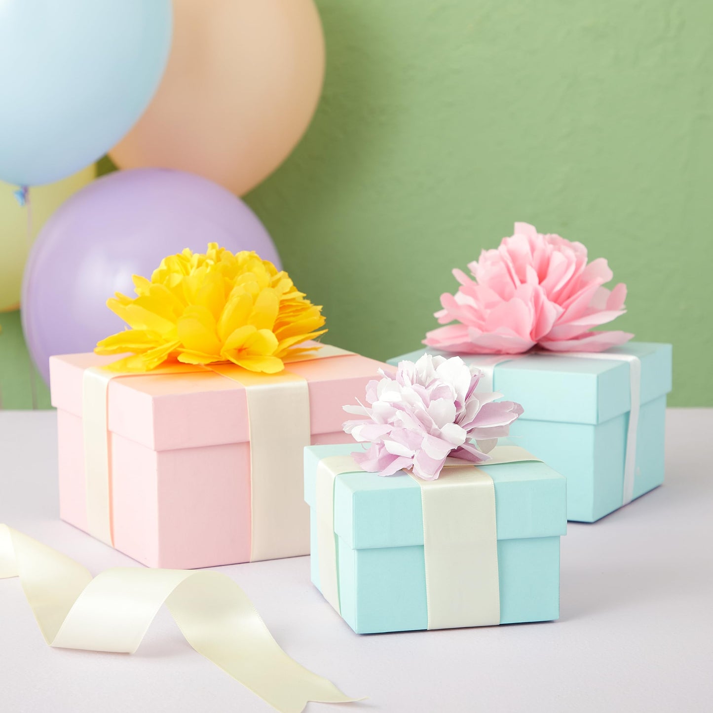 Juvale 120 Sheets Tissue Paper for Gift Bags, Crafts - Colorful Tissue Paper for Packaging, Presents, Gift Wrapping Supplies (10 Colors, 26x20 in)