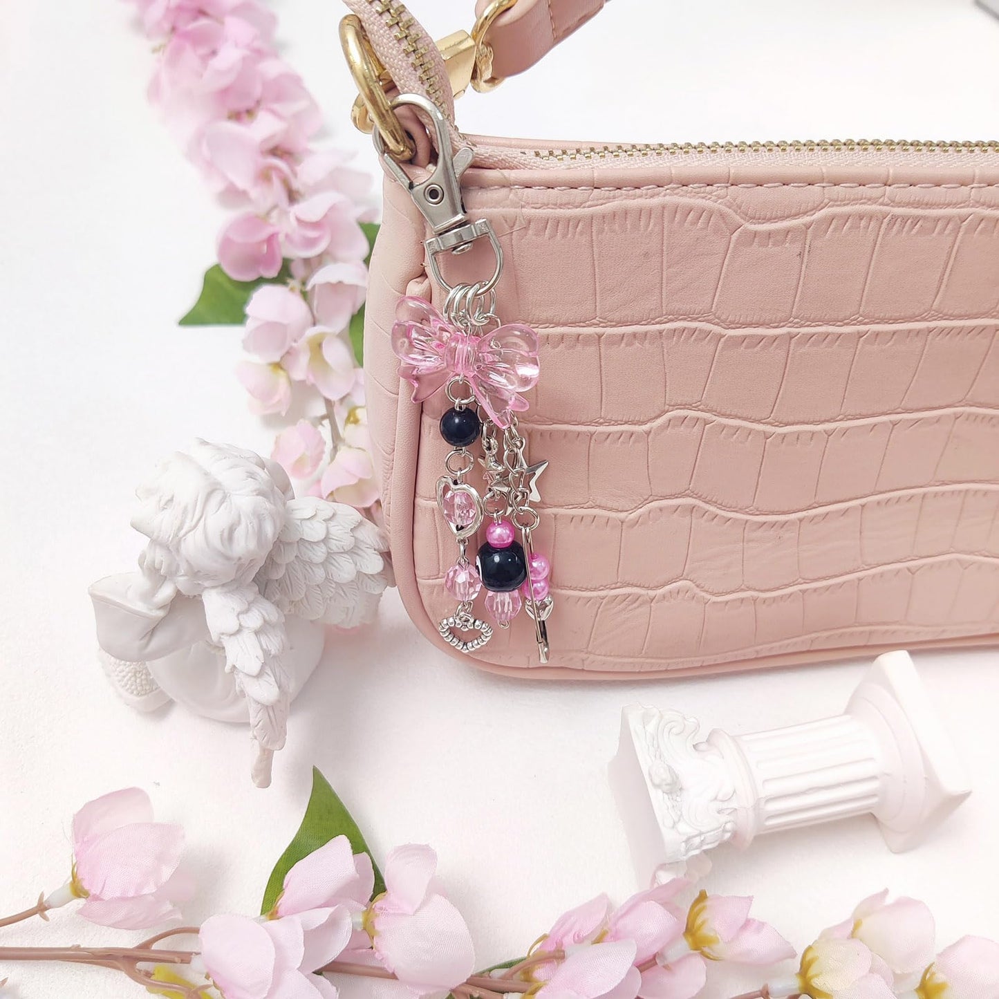 cioatu Y2K Aesthetic Keychains for Women Cute Flowers Star Cake Jellyfish Keychins Charms Kawaii Bag Purse Decor (Pink & Clear Bow)