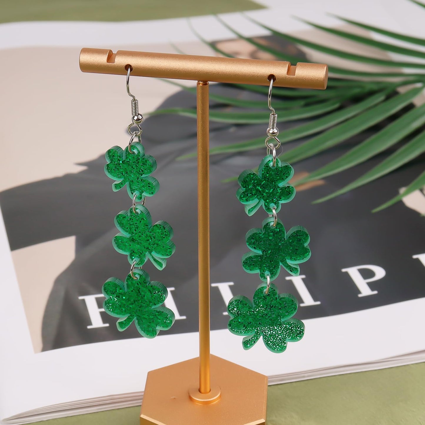 St Patricks Day Earrings, Green Shamrock Dangle Earrings for Women, St. Patrick's Day Accessories Good Luck Hoop Earrings (Green-2)