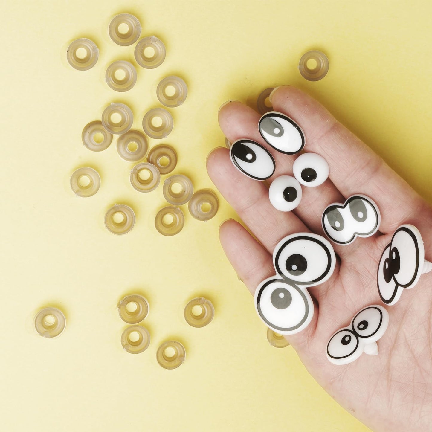 Zhbrchz 120pcs 14mm-38mm Plastic Safety Eyes Cartoon Eyes Crafts Safety Eyes with Washers for Amigurumi Crochet Bears Stuffed Animals DIY Clay Doll Making