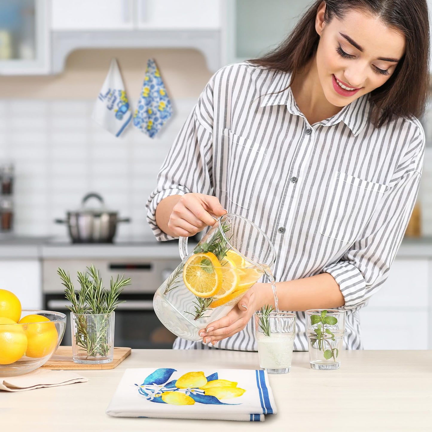 Sratte 6 Pcs Lemon Kitchen Towels 24 x 16 Inch Capri Tiles Lemon Tea Dishtowels Farmhouse Absorbent Blue Yellow Hand Bathroom Towel for Holiday Kitchen Bathroom Amalfi Coast Party Decor Gifts