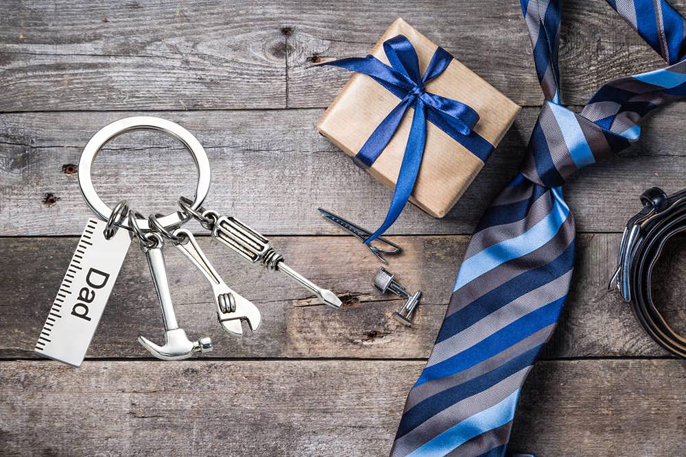 KIMI HOUSE Pop Keychain with Ruler Hammer Wrench Screwdriver Gifts for Dad, Father’s Day Birthday Christmas Gifts from daughter and Son