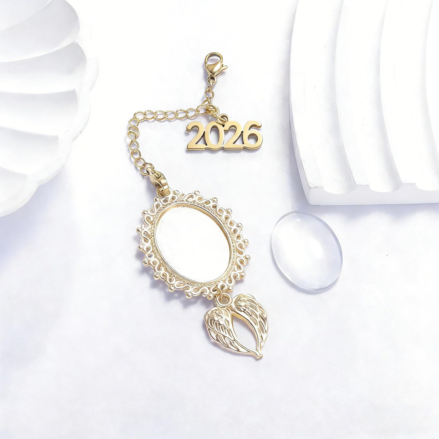 ARHTF Graduate Memorial Photo Charm Tassel Memorial Charm Class of 2026 Graduation 2026 DIY in Memory Mortarboard Decoration for Cap and Gown Ceremony Charms (gold heart tassel)