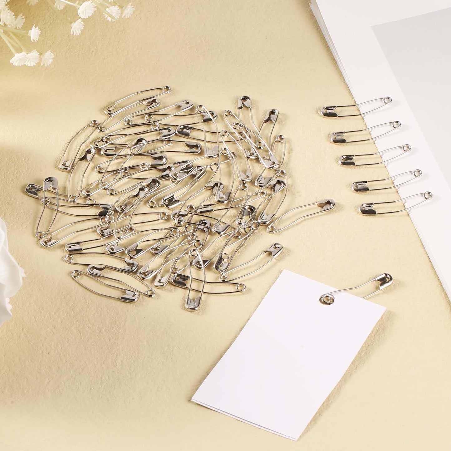 100pcs Curved Safety Pins, 1.5in Quilting Basting Pins Bent Safety Pins Sewing Safety Pins Accessories for Crafting Quilting Knitting Sewing(Silver)