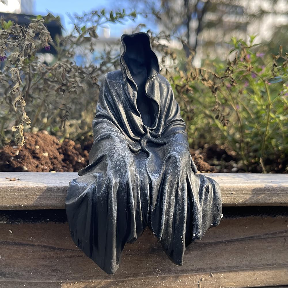 Peibang 5.9 Inch Mysterious Black Robe Statue -Spooky Decorations with Resin Figurine