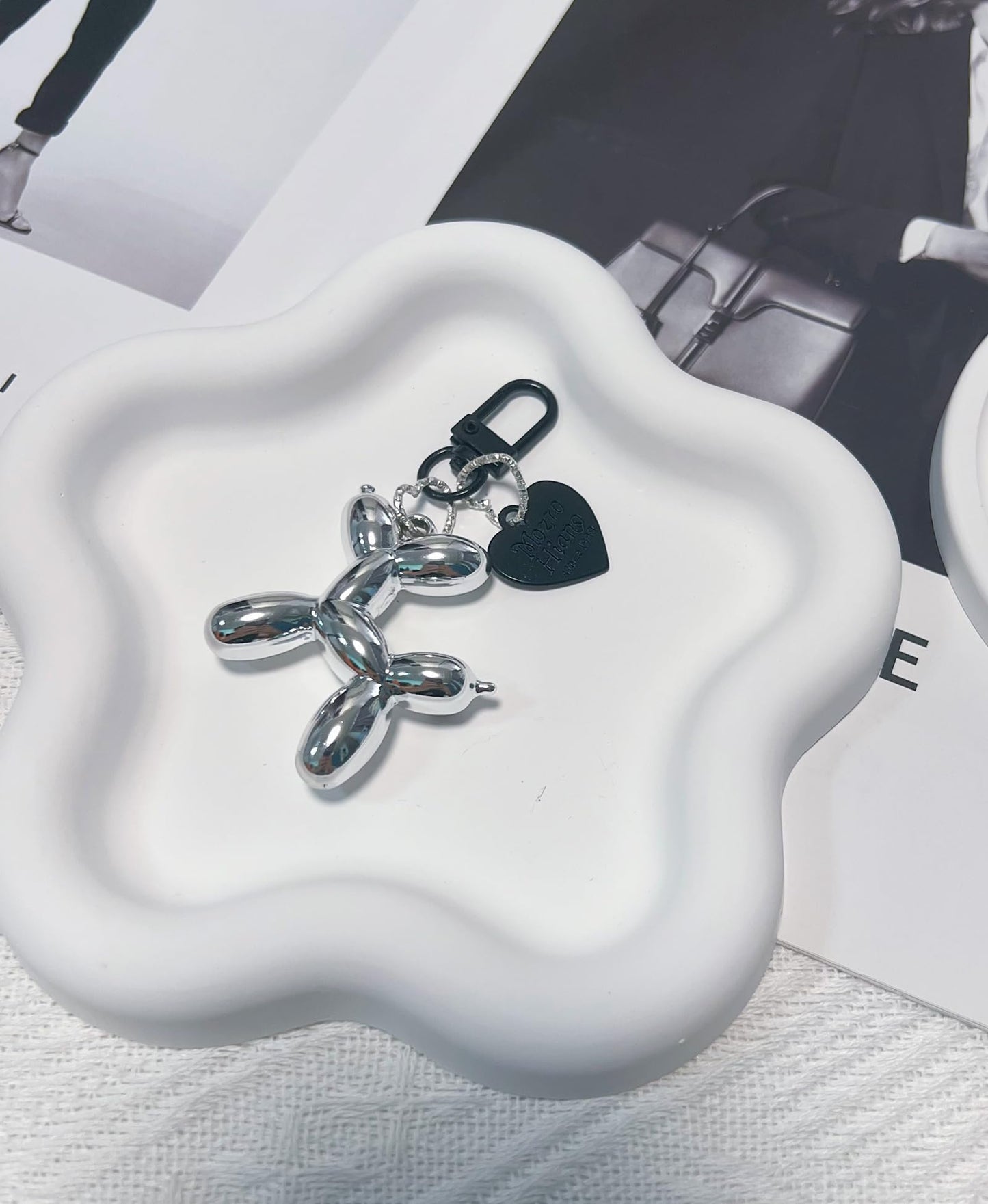 LAEKOU Jelly Balloon Dog Design Keychain for Women, Cute Girls Key Chain, Bag Charms Accessories for Car Purse Backpack