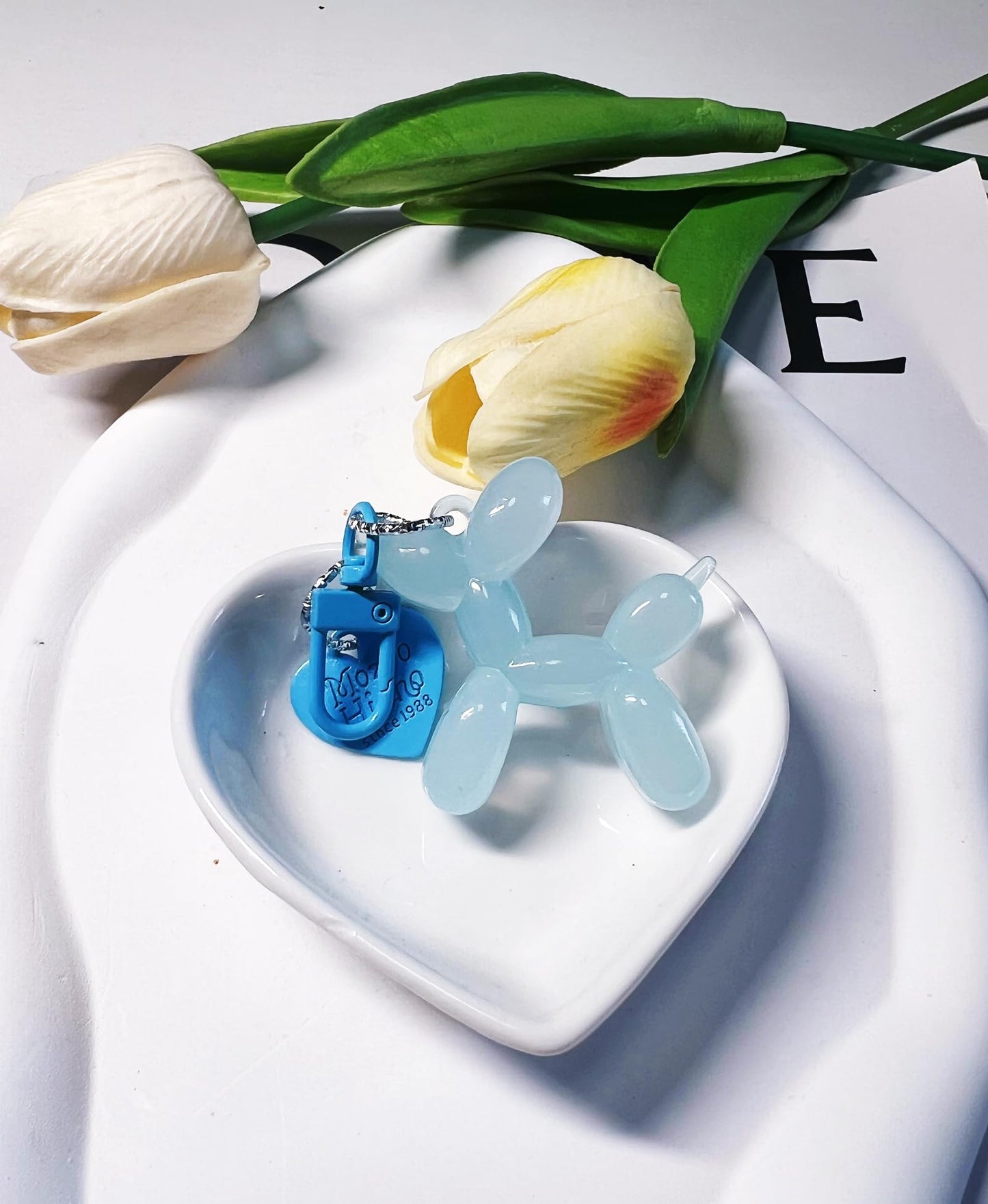 LAEKOU Jelly Balloon Dog Design Keychain for Women, Cute Girls Key Chain, Bag Charms Accessories for Car Purse Backpack