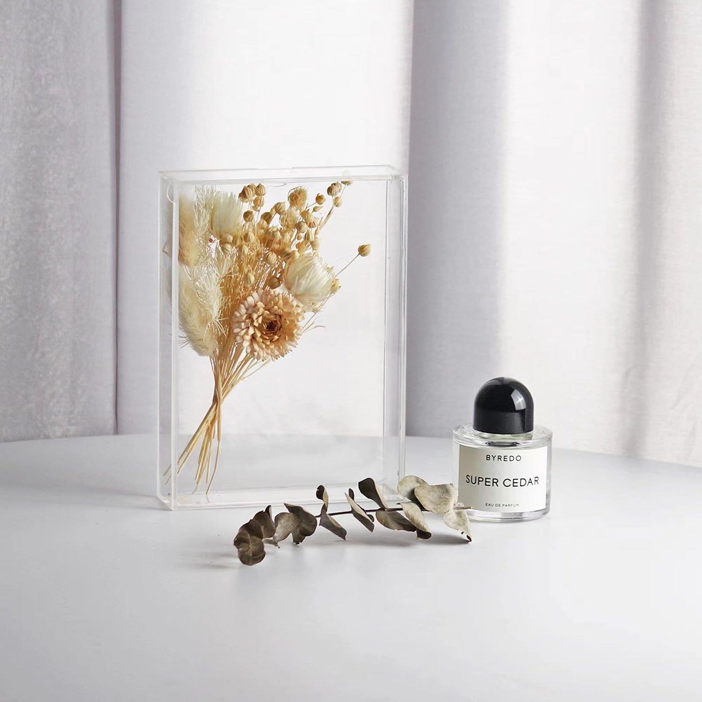 MarccTipton 6x8 Shadow Box Frame, Acrylic Photo Picture Frame, DIY Tabletop Display Case, All Clear Memory Box for Dried Flowers/Kids Room/Birthday/Wedding/Party/Shop Decor (1.1” Interior Depth)