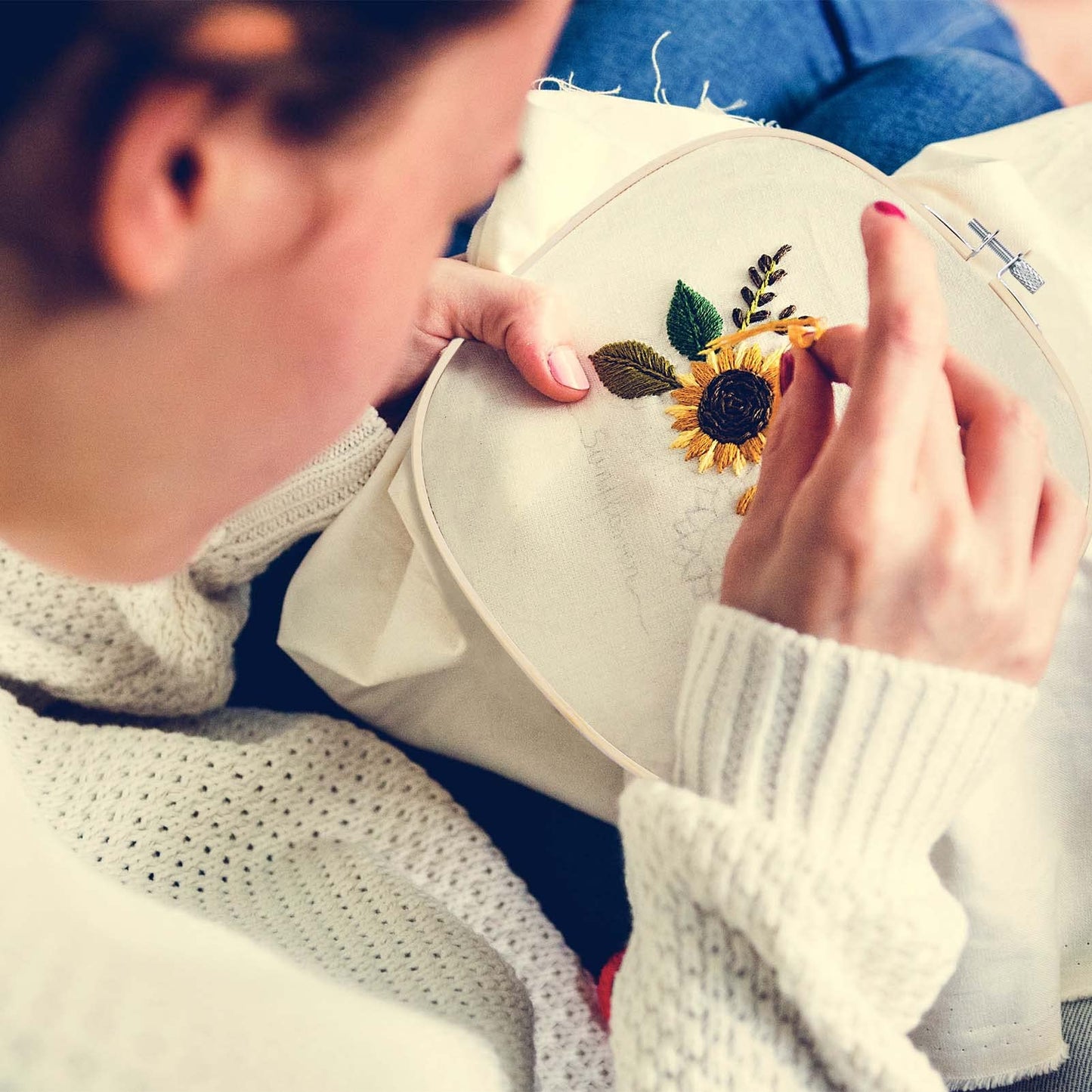 Caydo 3 Pieces 3 Sizes Square Embroidery Hoops Adjustable Circle Cross Stitch Hoop Embroidery Frames for Sewing, Needlework, DIY Embroidery Craft