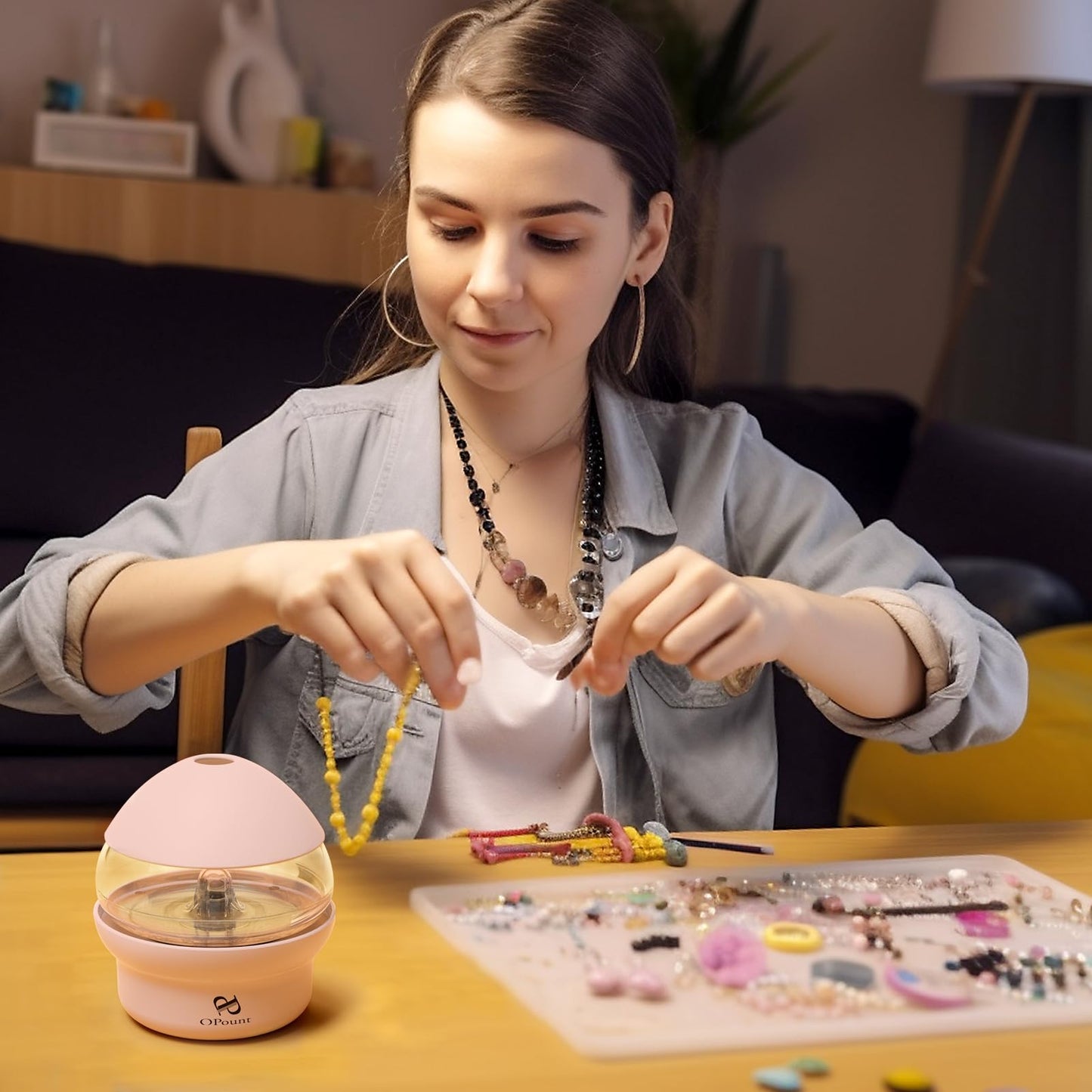 Pink Electric Bead Spinner & 4 PCS 5.3 inch Large Eye Curved Beading Needles, Suitable for Clay Bead, Seed Bead, Round Beads, Bead Spinner for Jewelry Making, Bracelet, Necklace (Patent)