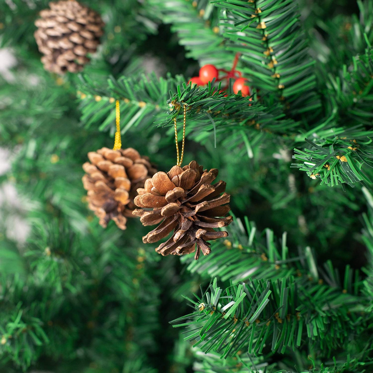 25 Pcs 1.6-2.4 Inches Christmas Pine Cones Decoration with String, Natural Rustic Pinecones Bulk Ornaments for Crafting for Home Accent Decor, Fall Thanksgiving Tree Decoration