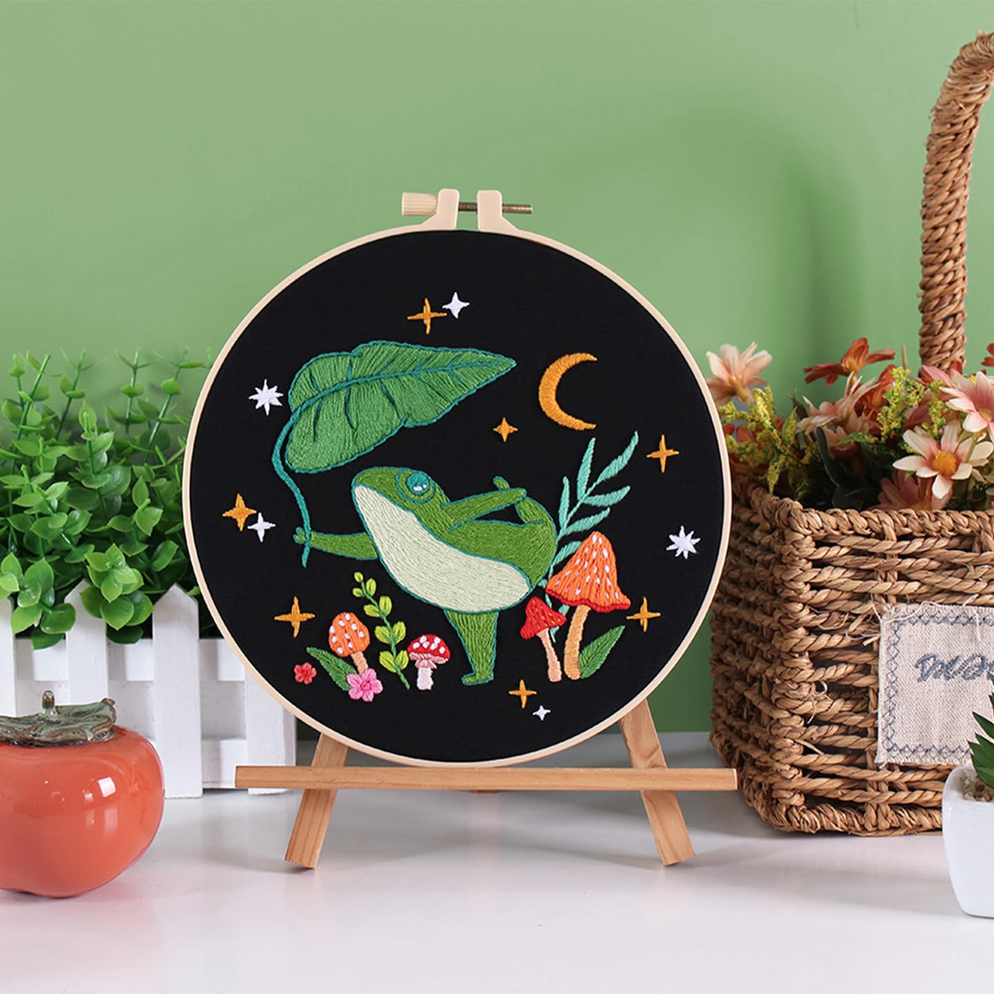 Frog Embroidery Kits for Beginners with Art Night Pattern, Cross Stitch Kit for Adults,DIY Needlepoint for Embroidery Starter