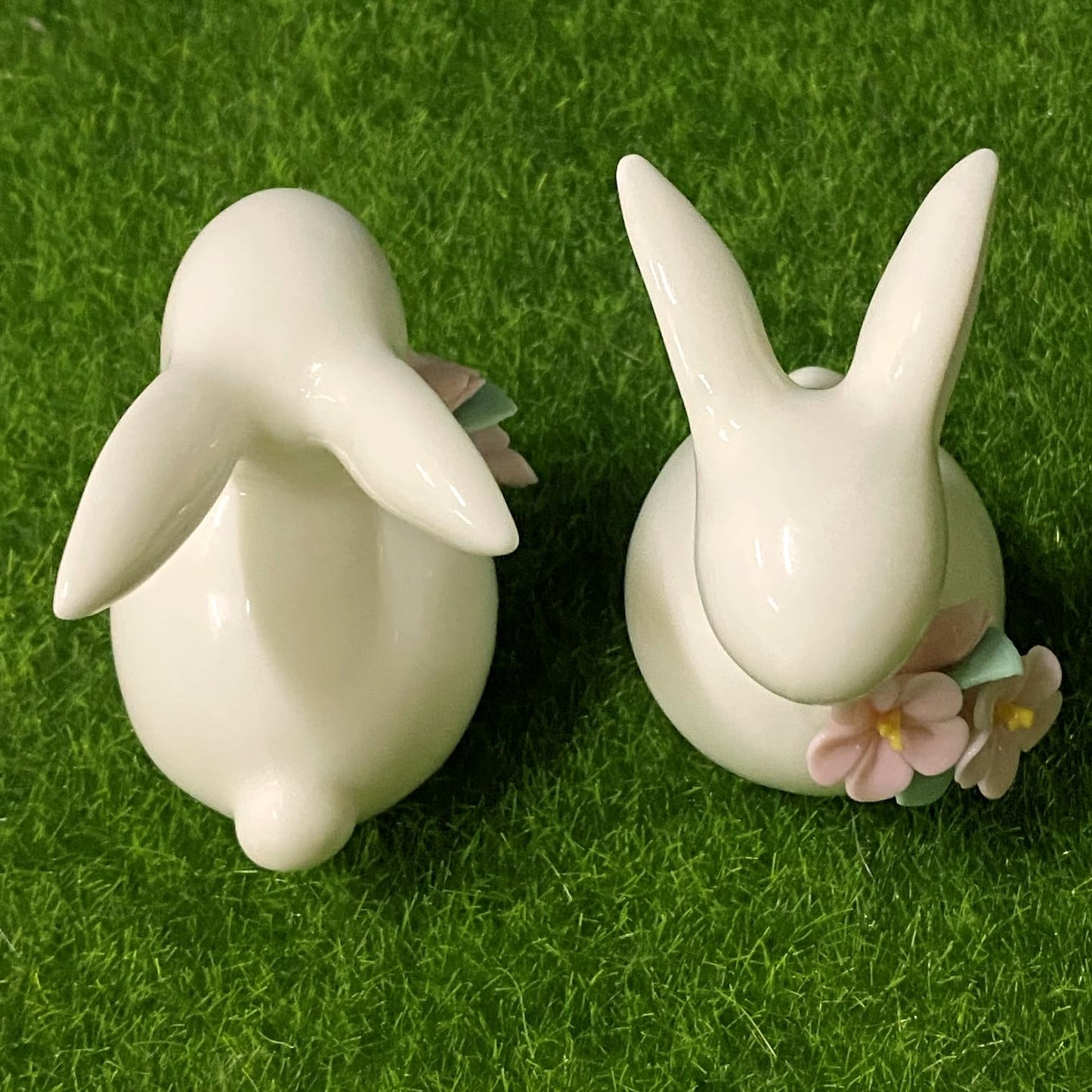 Basuo-9Q Set of Mini Ceramic Rabbit Figurines, Porcelain Easter Bunny Decorations for Home, Tabletop Ornament, Tea Ceremony Pet (2-Flower)