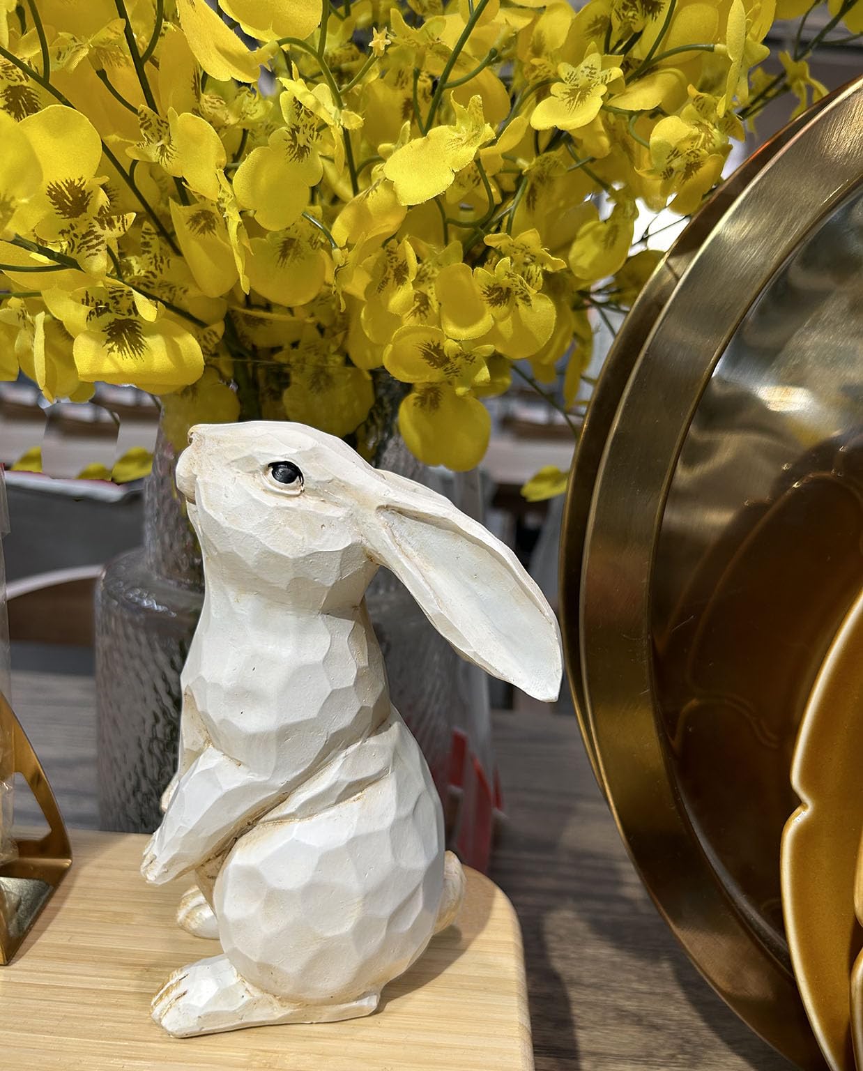 Easter Bunny Decoration, Decorative Farmhouse Modern Standing White Rabbit Bunny Figurine, Home Decor Accents Carved Rustic Distressed Animal Bunny Rabbits Ornaments