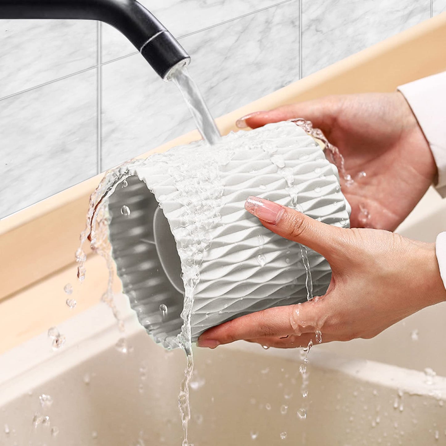 Makeup Brush Holder Organizer -360° Rotating Multi-Functional Pen Holder for Desk,Multi-Purpose Desktop Stationary Organizer,Storage Cup for Lipsticks, Comb, Beauty Tool in Vanity (White)