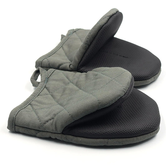 1 Pair Short Oven Mitts, Heat Resistant Silicone Kitchen Mini Oven Mitts for 500 Degrees, Non-Slip Grip Surfaces and Hanging Loop Gloves, Baking Grilling Barbecue Microwave Machine Washable (Gray)