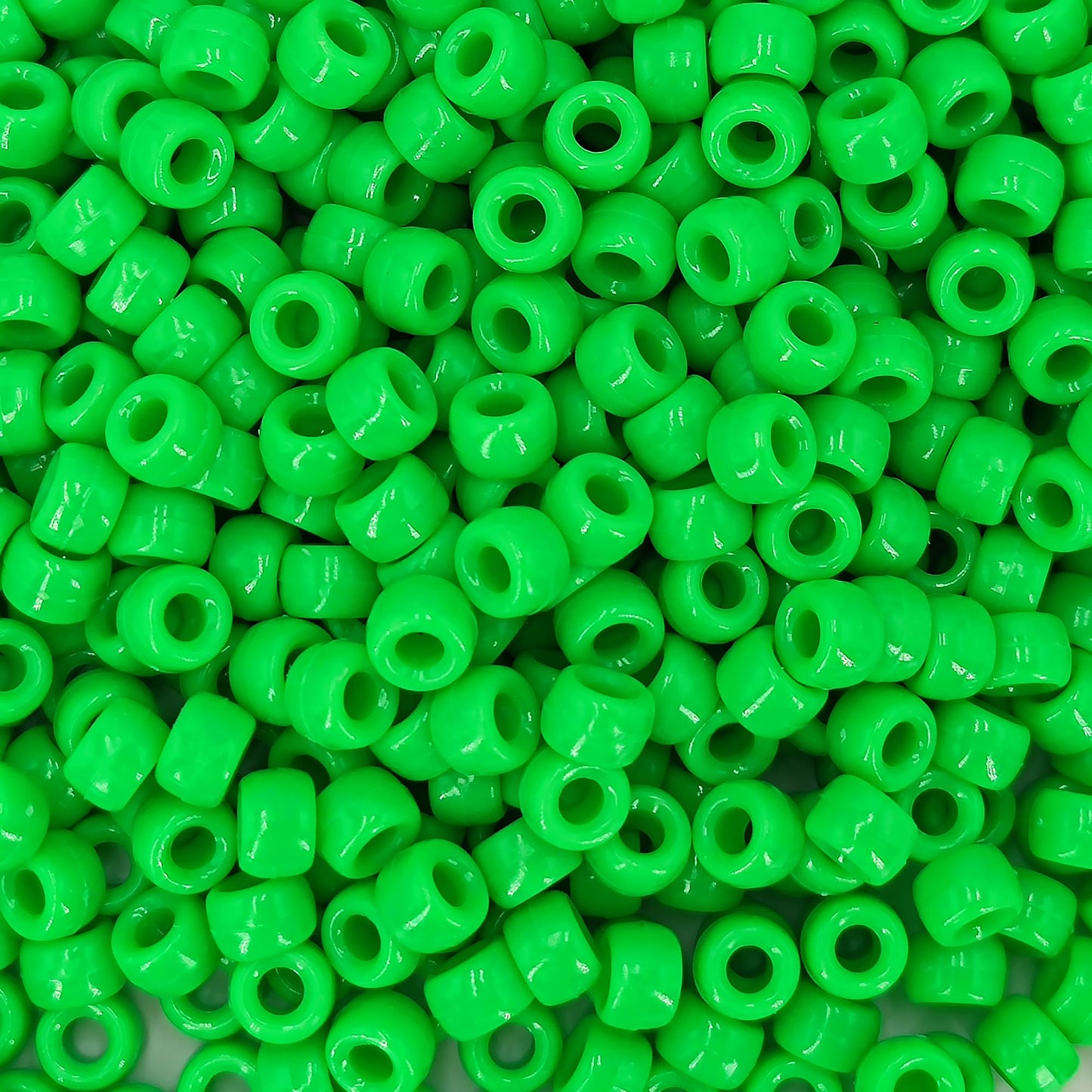 MIIIM 1200PCS 6x9mm Green Pony Beads Bulk, Kandi Beads for Bracelets Making Kit, Hair Braids Crafts for Jewelry Making (Bright Green)