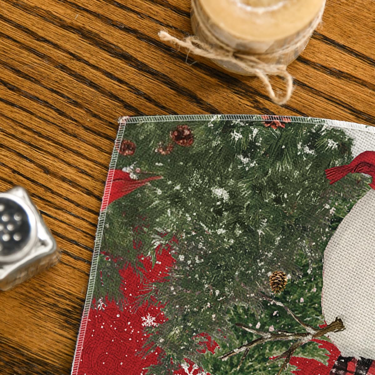 Red Christmas Snowman Wedge Placemats for Round Table Set of 6, Winter Seasonal Kitchen Dining Table Decoration for Indoor Party Home