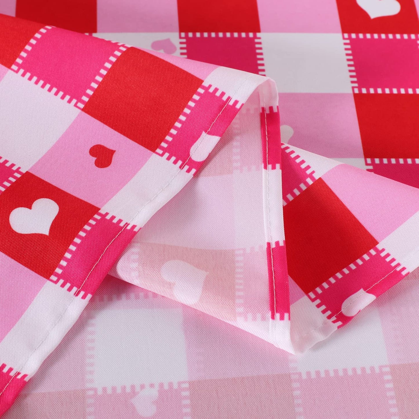 V-Day Checkered Fabric Rectangle Table Cloth- 60 x 84 Inch -Polyester Heart Pattern Tablecloth, Table Cover Protector for Party, Wedding, Valentine Decoration Use, Red & White