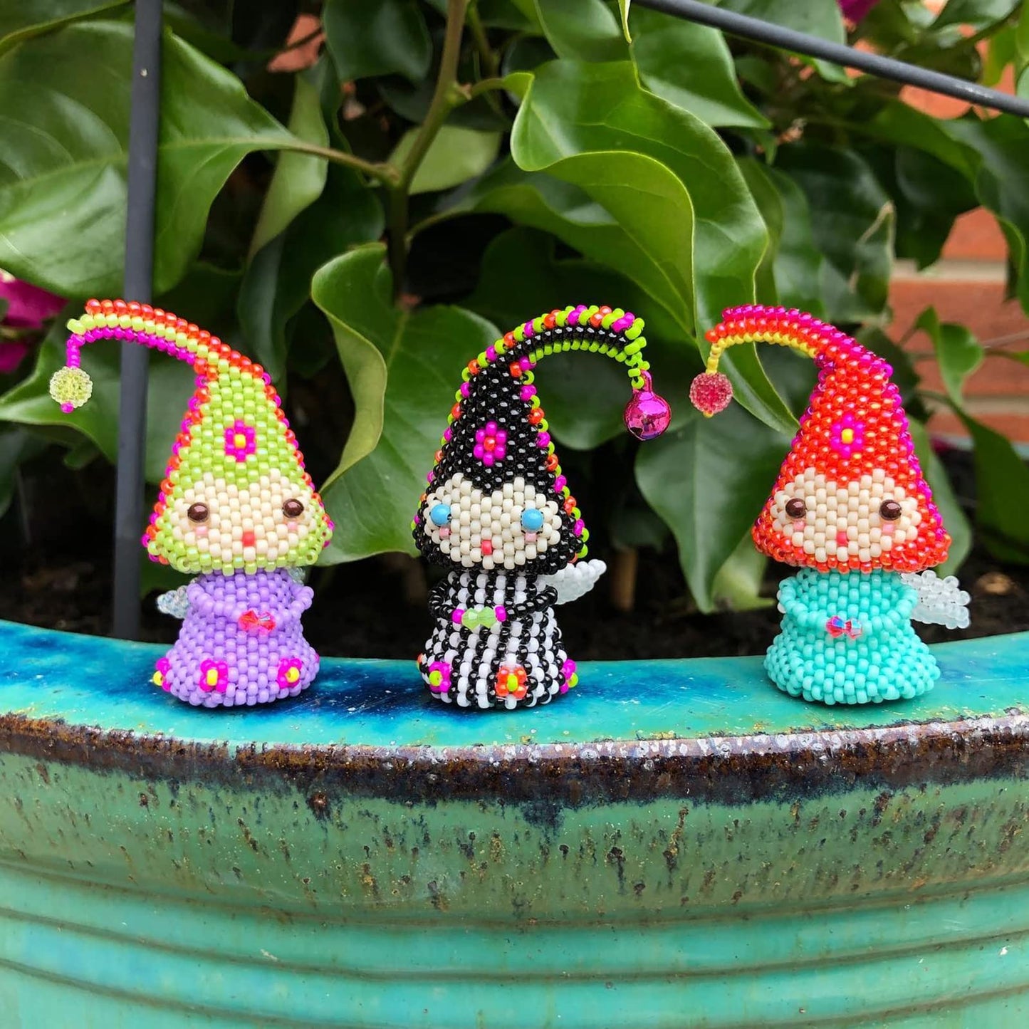 Greentime 45000pcs 2mm Seed Beads for Bracelet Making Kit Small Rainbow Beads 11/0 for DIY Crafts Bracelets Necklaces Rings Waist