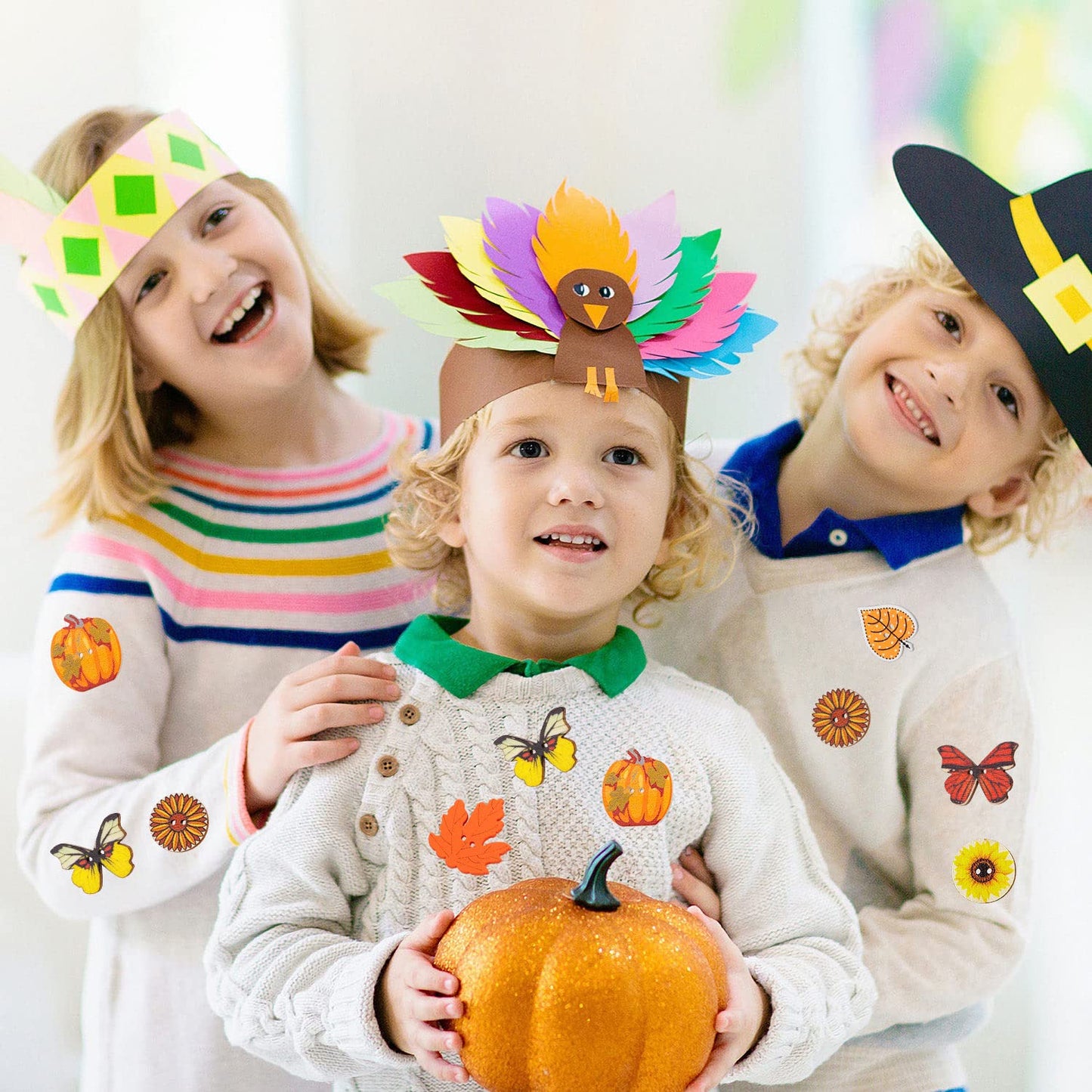 200 Pcs Thanksgiving Buttons for Crafts - Fall Pumpkins Sunflowers Shaped Thanksgiving Day Wooden Orange Buttons for Sewing Clothes Accessories Scrapbooking DIY Decorative Embellishments 1In