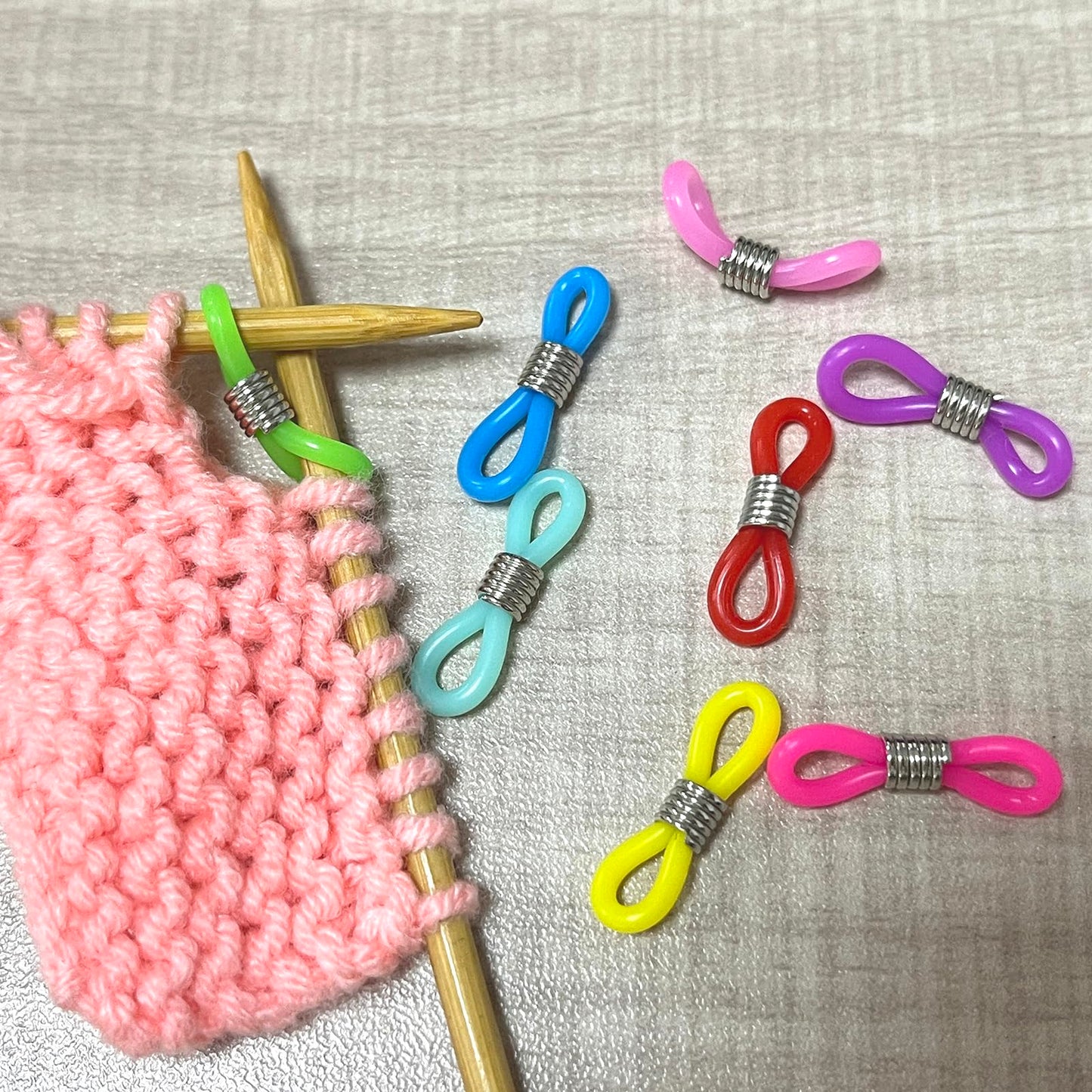 SPANSEE 8 PCS Knitting Needle Stoppers, Knitting Needle Hugger, Stitch Stopper, Project Keeper, Knitting Crochet Supplies, Knitting Accessories, Needle Minder, Needle Stopper