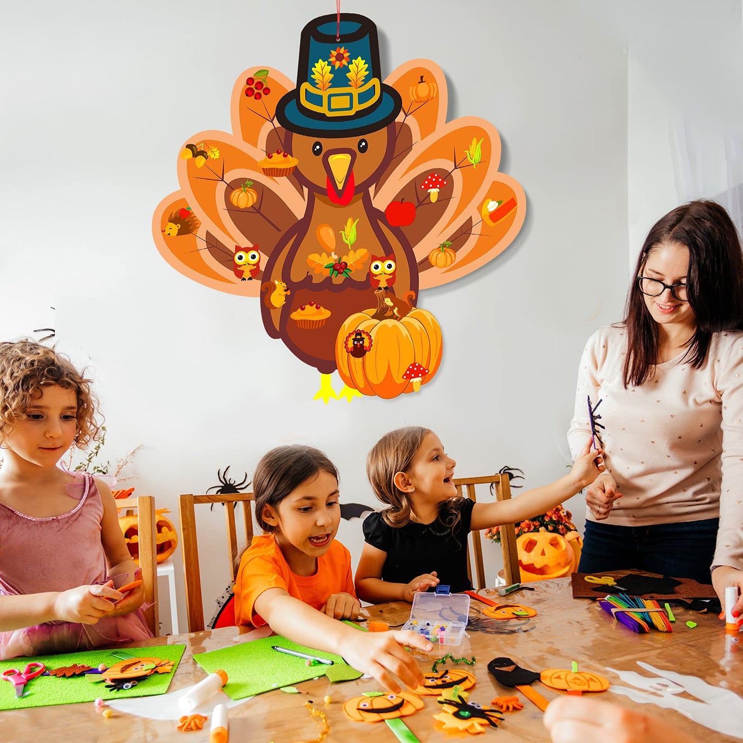 37 Pieces Fall Thanksgiving Felt Craft Kit DIY Turkey Pumpkin Felt Set with 36 Detachable Fall Maple Leaves Squirrel Pine Cones Corns Ornaments for Kids Present Classroom Craft (Classic Style)