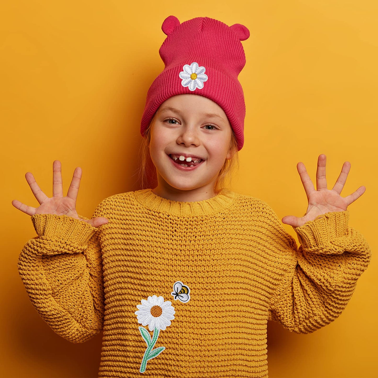 36Pcs Embroidered Bee Applique Patches Daisy Sew on Patch Flower Iron on Patches Flower Appliques for Clothing Sewing Decorations Cute Bumble Sunflower Daisy